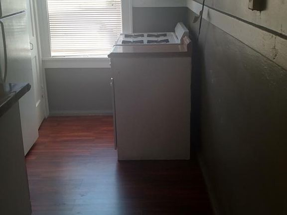 2nd image of 4219 Ellenwood Ave APT 102