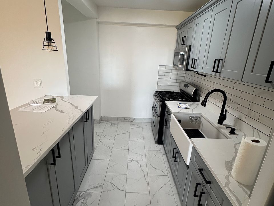 1st image of 9 Fordham Hill Oval APT 5E