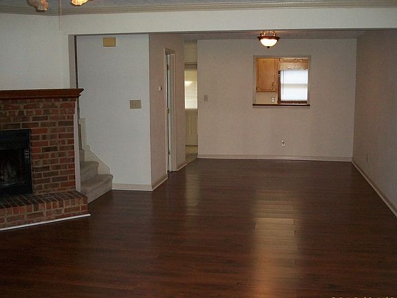 5th image of 860 Park Pl NE