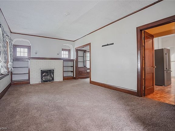 4th image of 609 Storer Ave