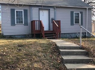 117 S Fairview Ave, Liberty, MO 64068