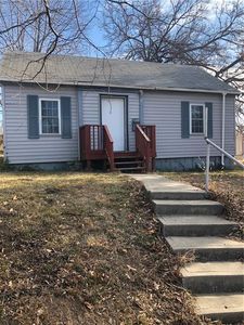 117 S Fairview Ave, Liberty, MO, 64068