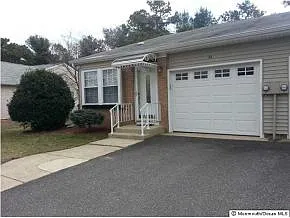 5A Quincy Dr photo 1