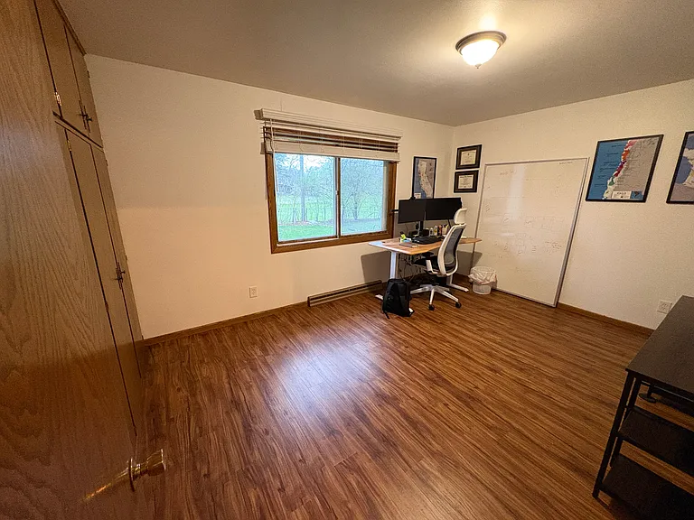 3102 Churchill Dr — Photo 12