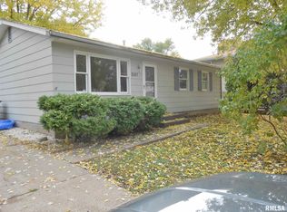 3147 Sunburst Dr, Bettendorf, IA 52722