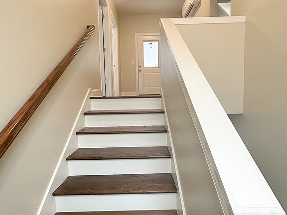 4th image of 5214 Donlyn Dr #1