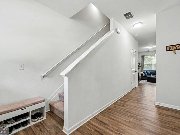 3rd image of 3342 Tarian Way