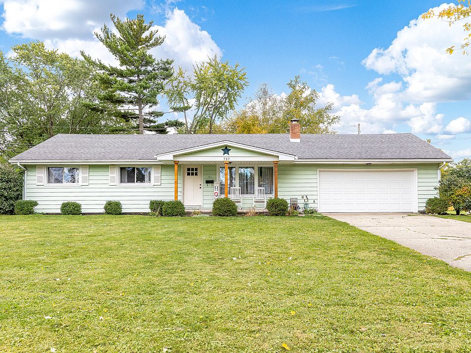1st image of 787 Amherst Dr