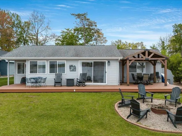 4805 Pinellas Dr, Hale, MI 48739