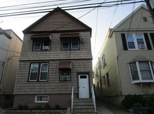 86 Avenue A, Bayonne, NJ 07002