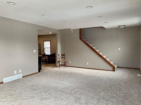 3rd image of 216 Washington Ave NW