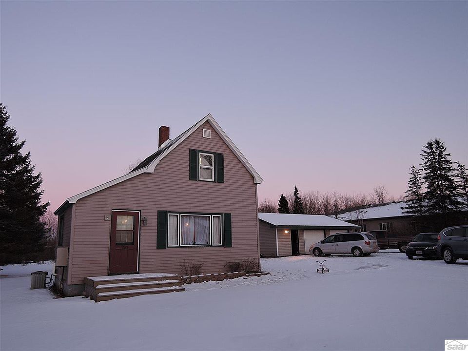 1st image of 210 22nd Ave W
