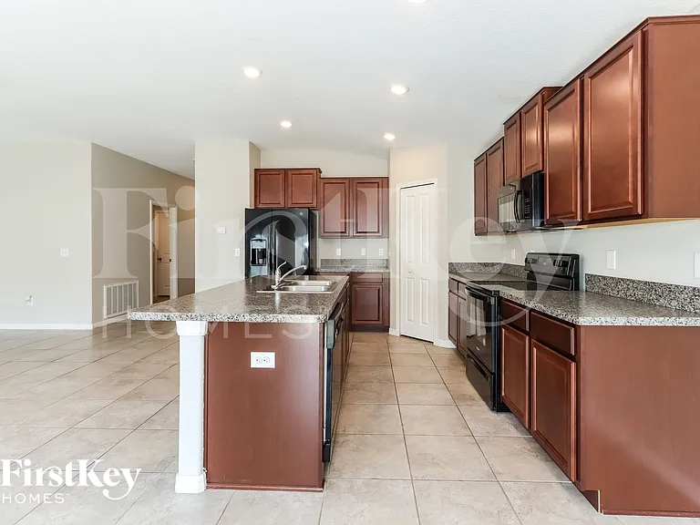 12608 Lemon Pepper Dr — Photo 8