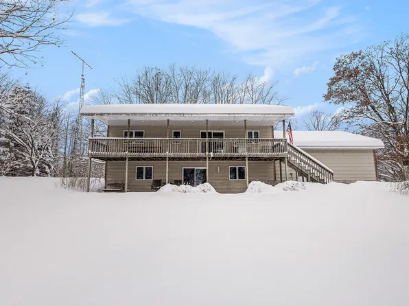 518 S 44th Ave, Shelby, MI 49455
