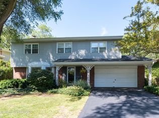 1236 Oxford Rd, Deerfield, IL 60015