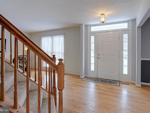3rd image of 2205 Edenbrooke Ct