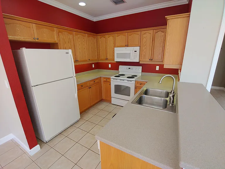 4258 Raleigh Way — Photo 14