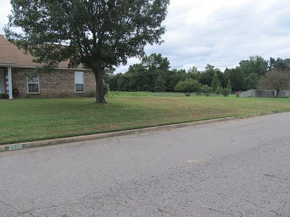 3rd image of 2302 Cloudbridge Dr