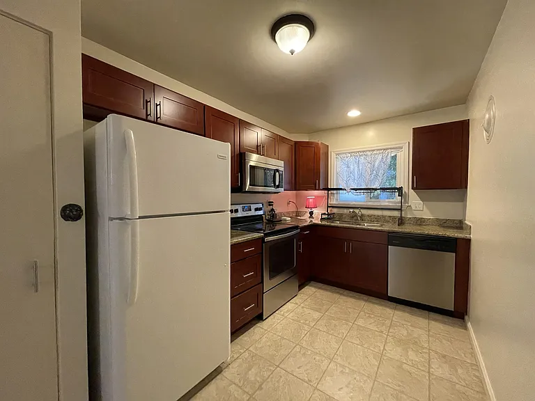 4713 Sand Point Way NE — Photo 6