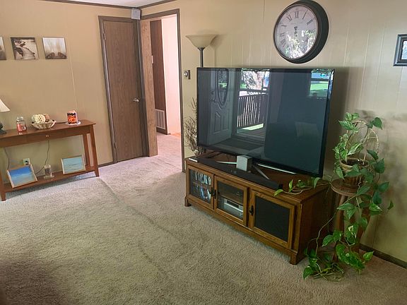3rd image of 69 Westview Dr