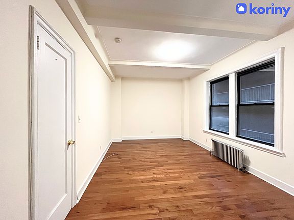 2nd image of 155 E 52nd St APT 2H