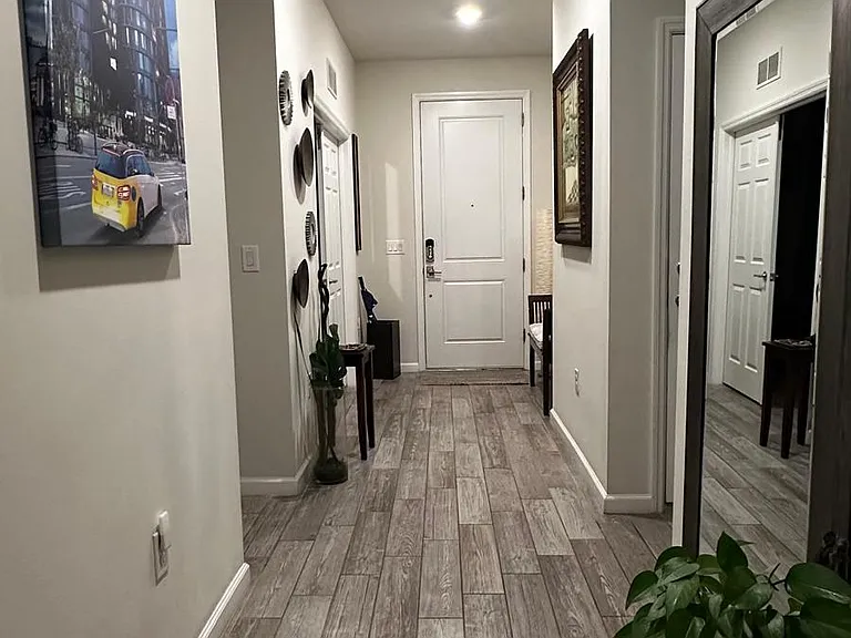9315 Bexley Dr — Photo 2