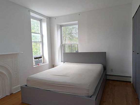 5th image of 46 Putnam Ave APT 3