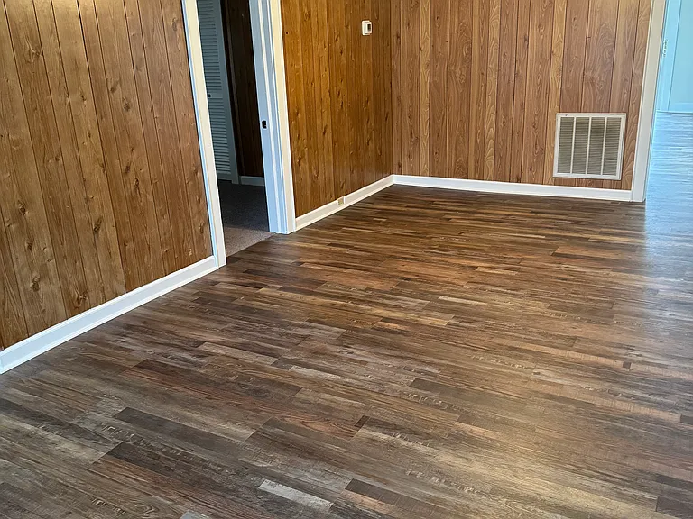 L & M Dr — Photo 11