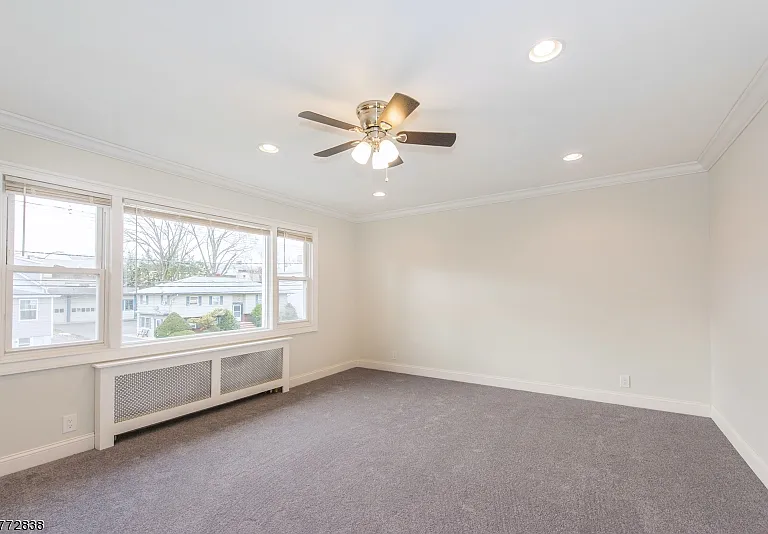 94 Scoles Ave — Photo 4