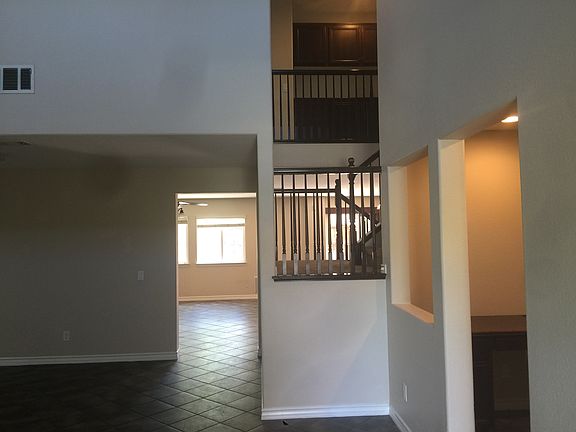 3rd image of 38226 Hermosa Cir