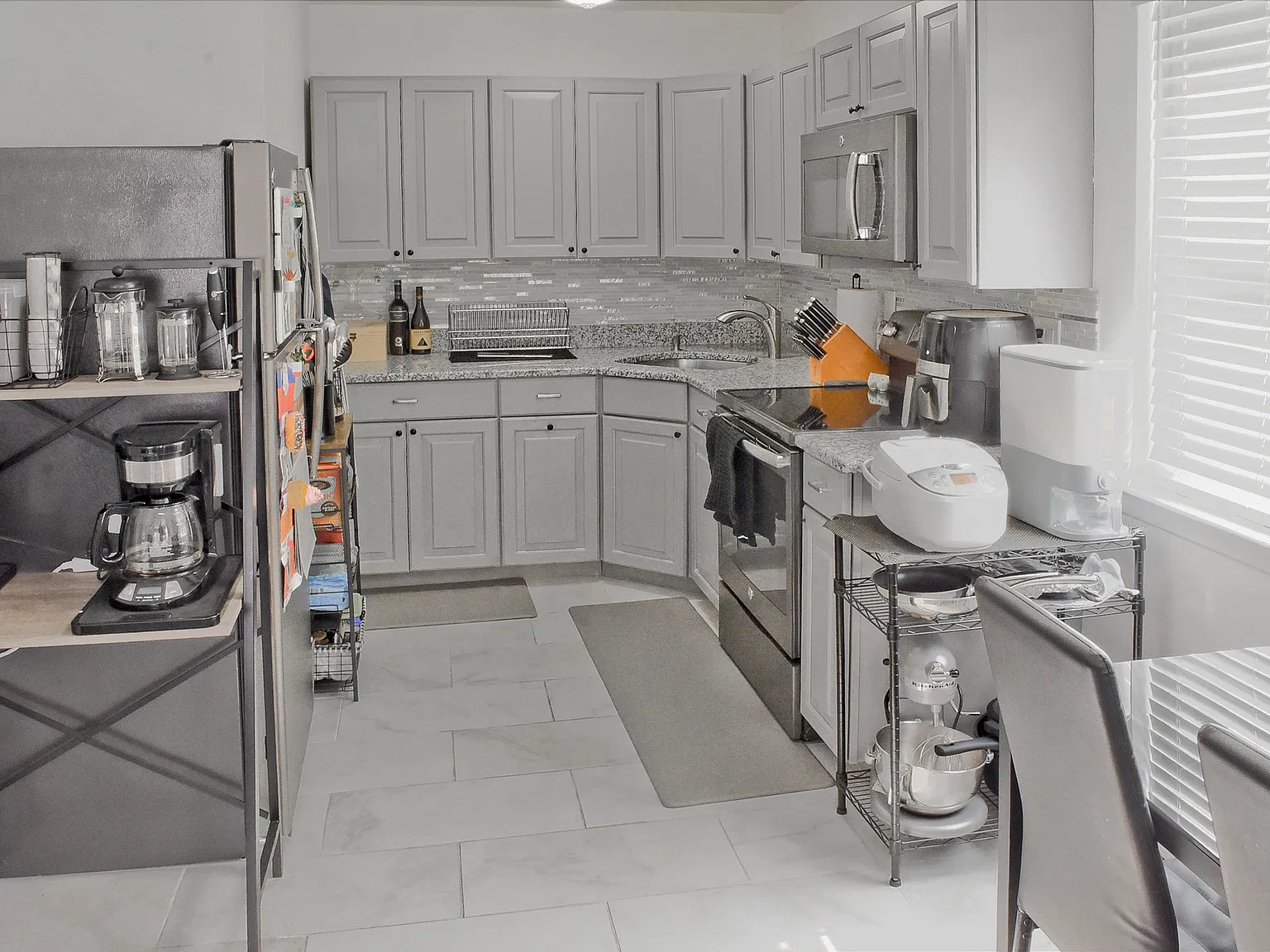 1 bed, 776 sqft, $1,725 — Photo 4