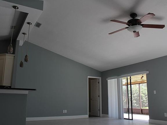 5th image of 3302 Briarwood Cir