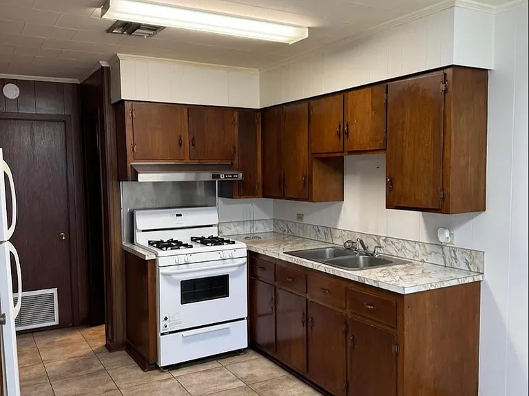 747 Tetreau St #1 — Photo 6