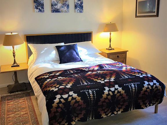 Large 2nd bedroom with large closet.