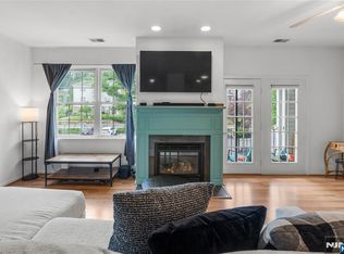 68 Mountain View Ct, Riverdale, NJ 07457