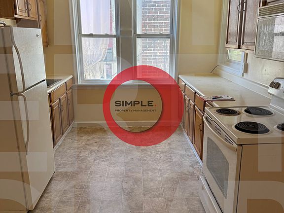 2nd image of 111 S 6th St APT 4