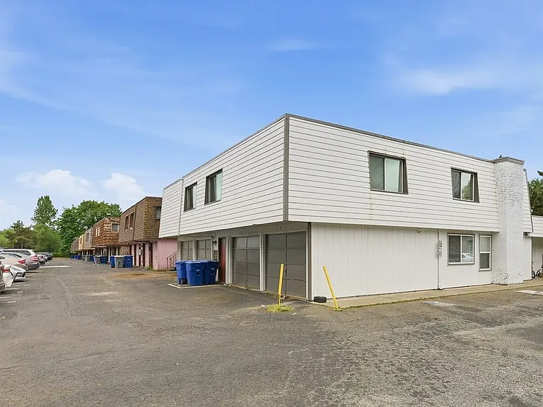 16 147th Ave SE #1 — Photo 3