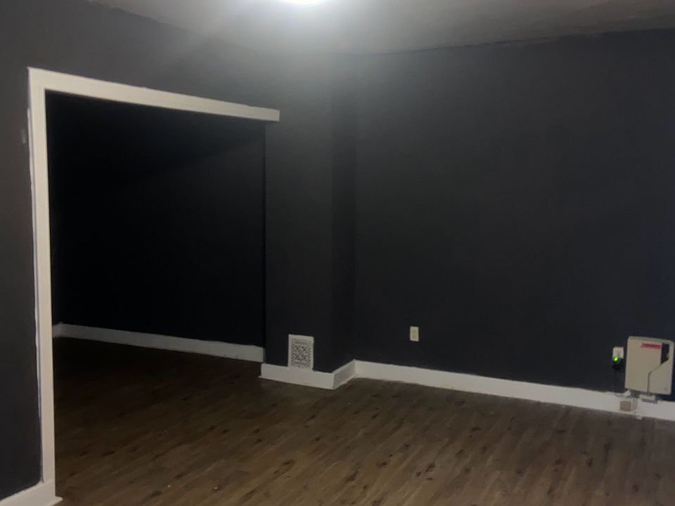 1st image of 429 Stevens St