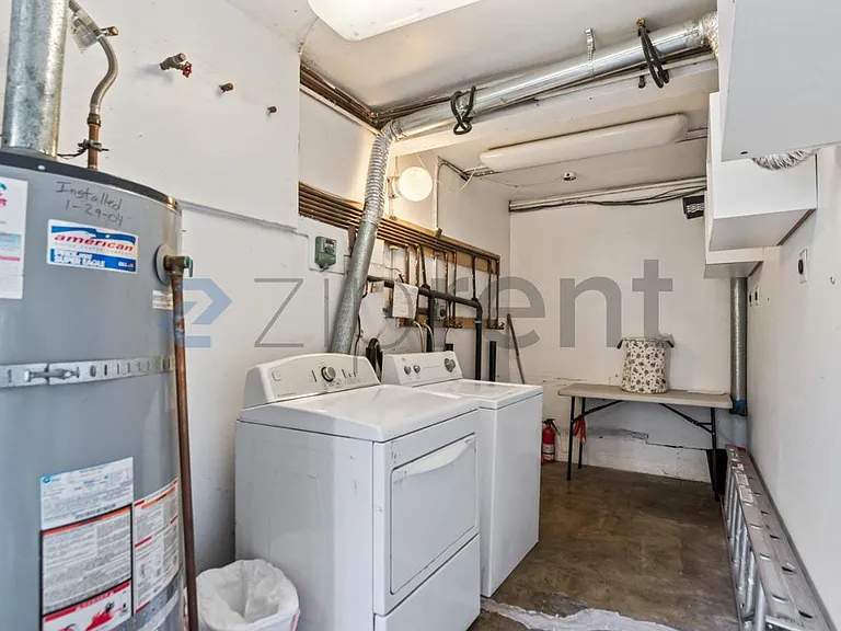 728 E 24th St #728 — Photo 25