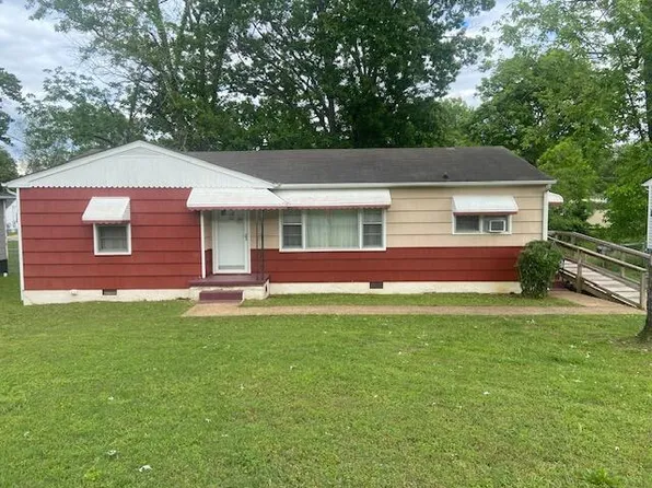 37 Polk Cir, Fort Oglethorpe, GA 30742