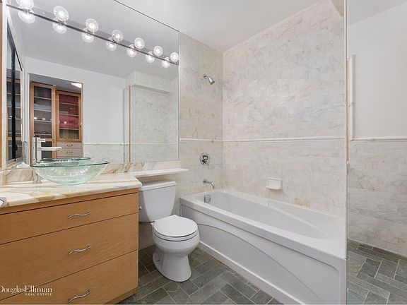 5th image of 500 W 43rd St APT 36A