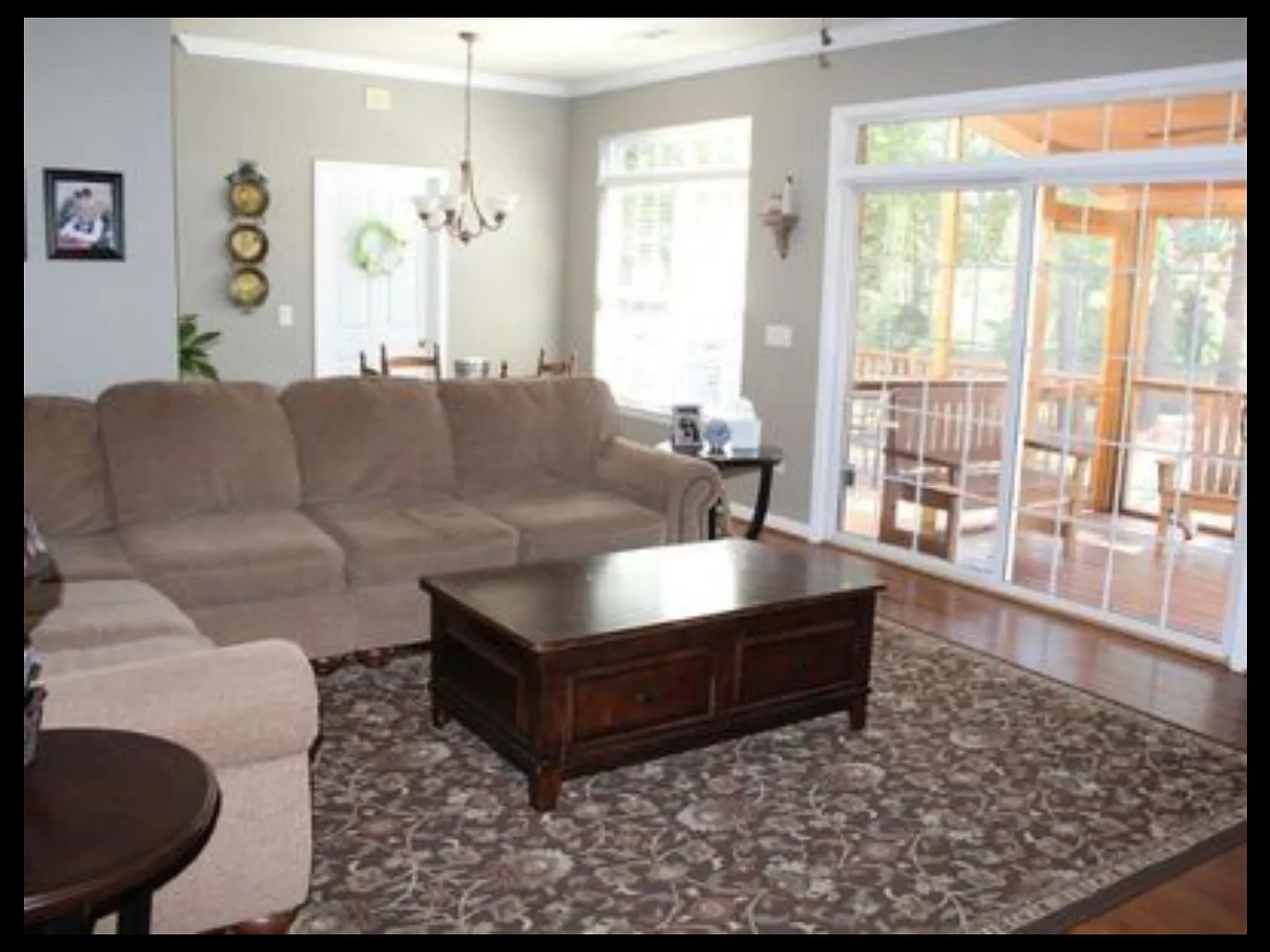 4 bed, 2.5 bath, 2221 sqft, $2,700 — Photo 4