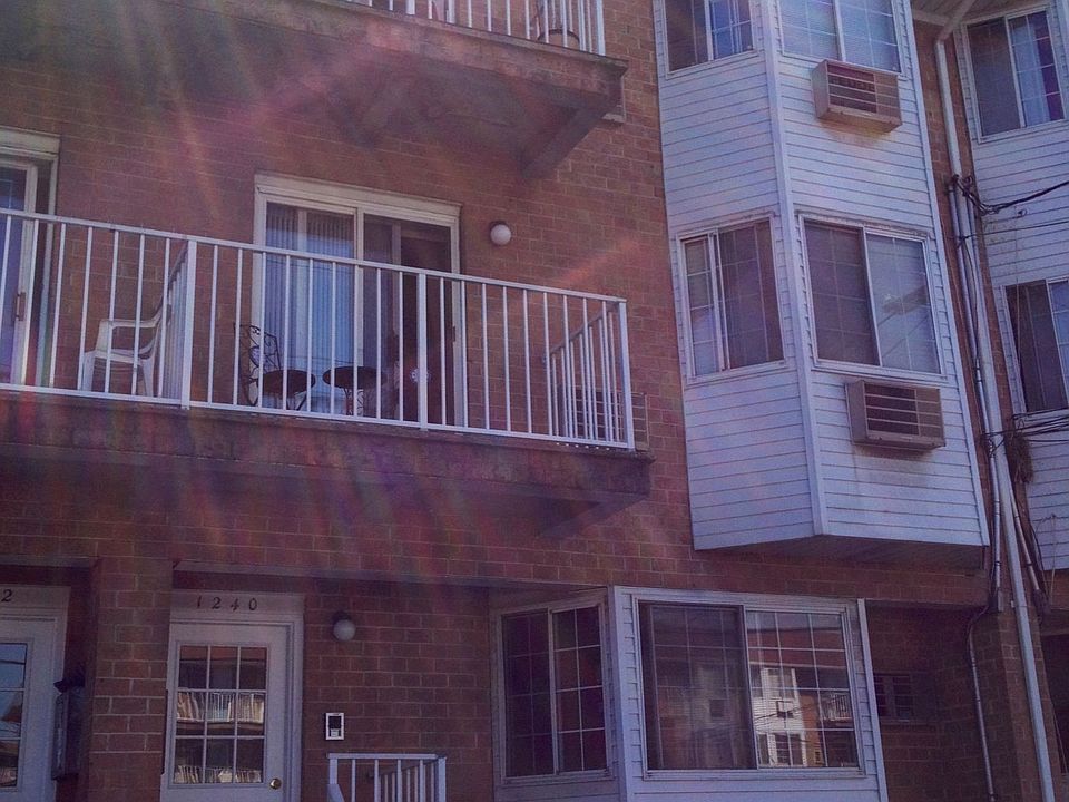1st image of 1240 E 80th St #24