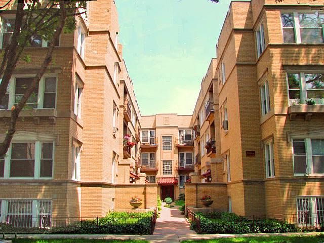 1st image of 1108 W Columbia Ave #2