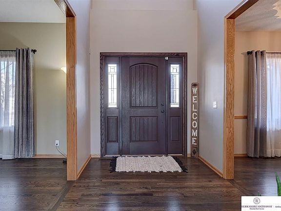 4th image of 1107 Norton Dr