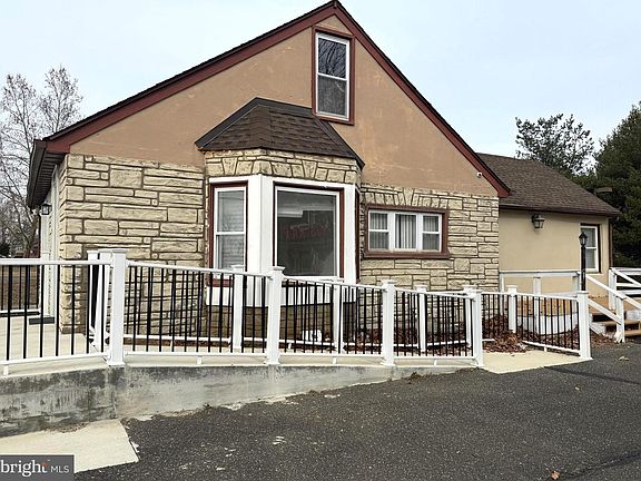 4th image of 1235 Haddonfield Berlin Rd