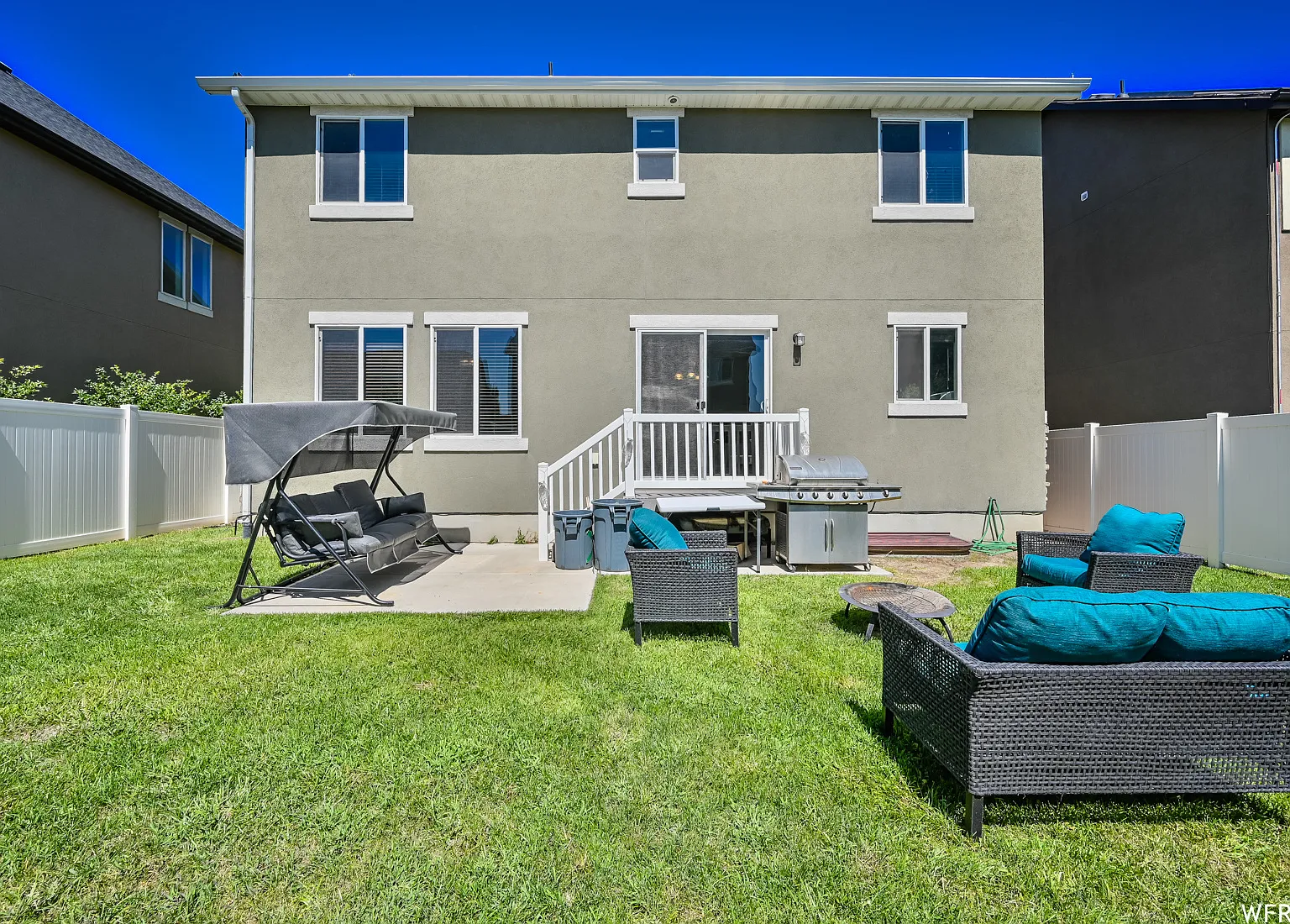 4 bed, 2.5 bath, 3208 sqft, $3,100 — Photo 3