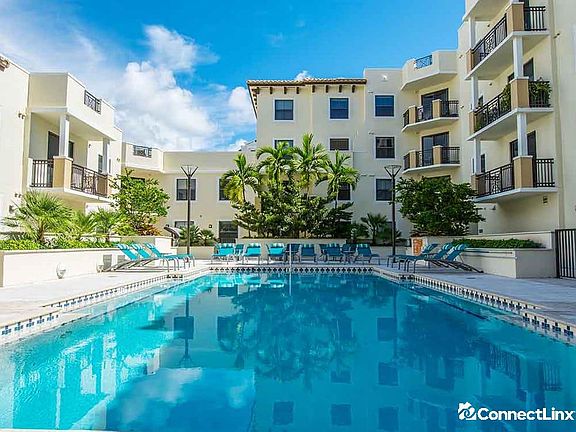 3rd image of 7251 SW 82nd St #2834413