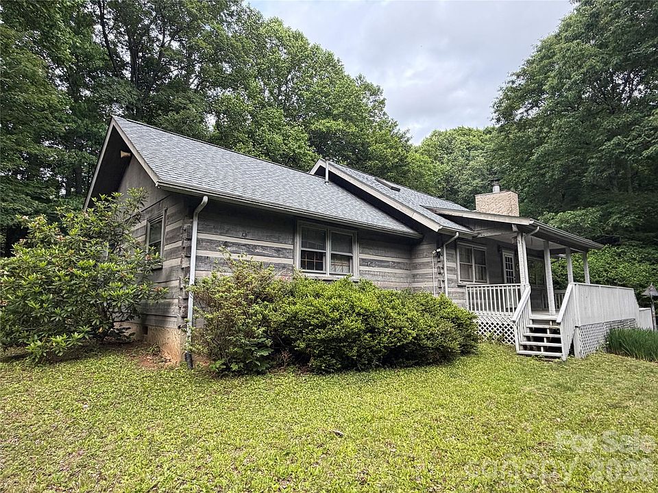 1st image of 377 Woodstream Rd