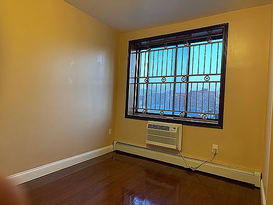 4th image of 82-25 Queens Blvd #5B